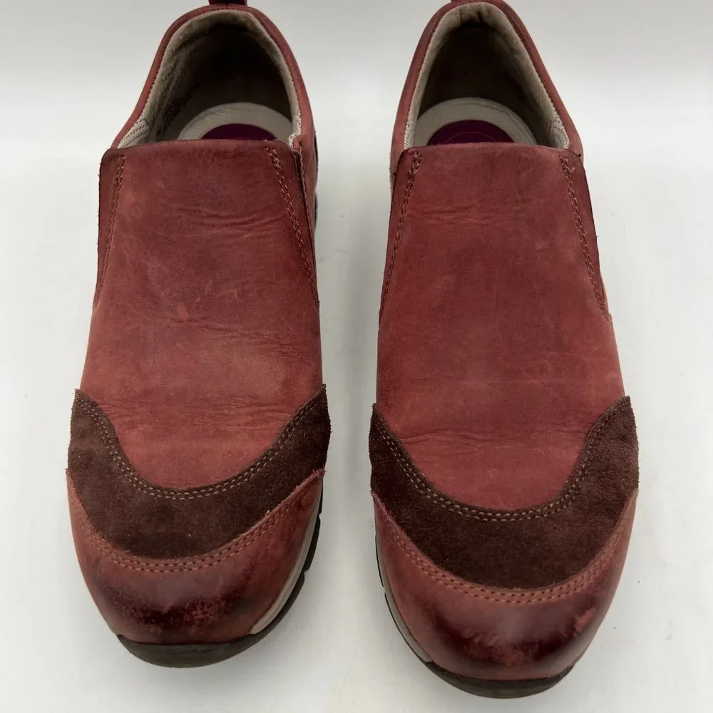 Bionica Talma‎ Red/Maroon Leather Slip-On Sneakers Size 8